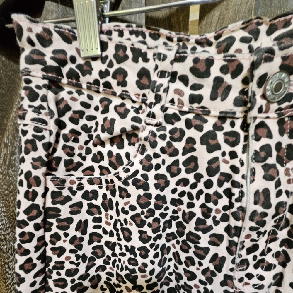 NWT Light Pink Leopard Print Women's Pants - Picture 3 of 5